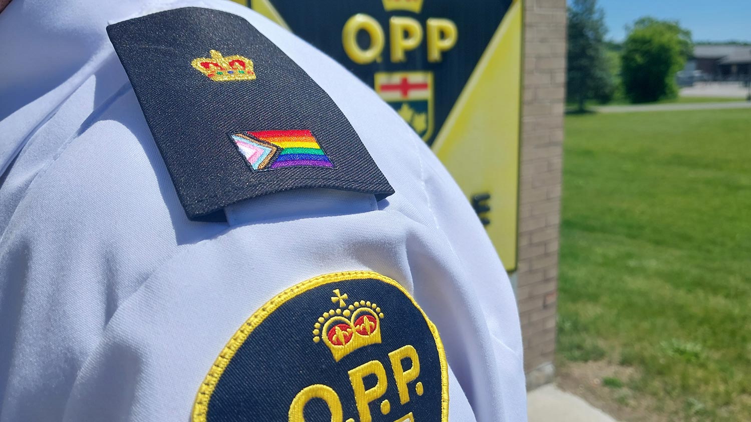 OPP Pride epaulettes