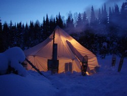 Cabane, la nuit